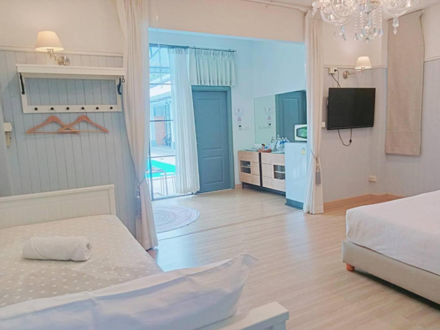 La Riva Boutique Hotel カムペーンペット エクステリア 写真