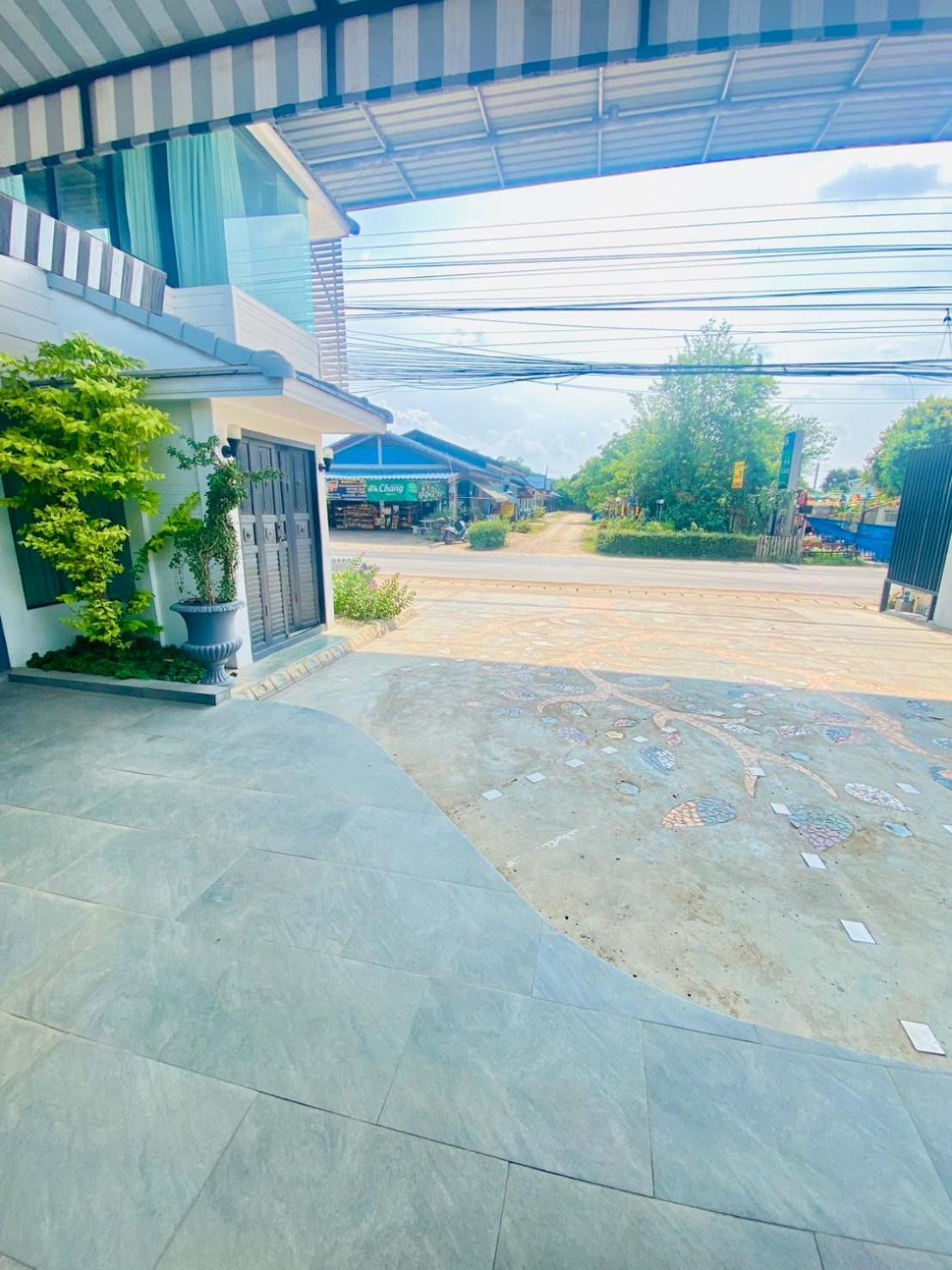 La Riva Boutique Hotel カムペーンペット エクステリア 写真