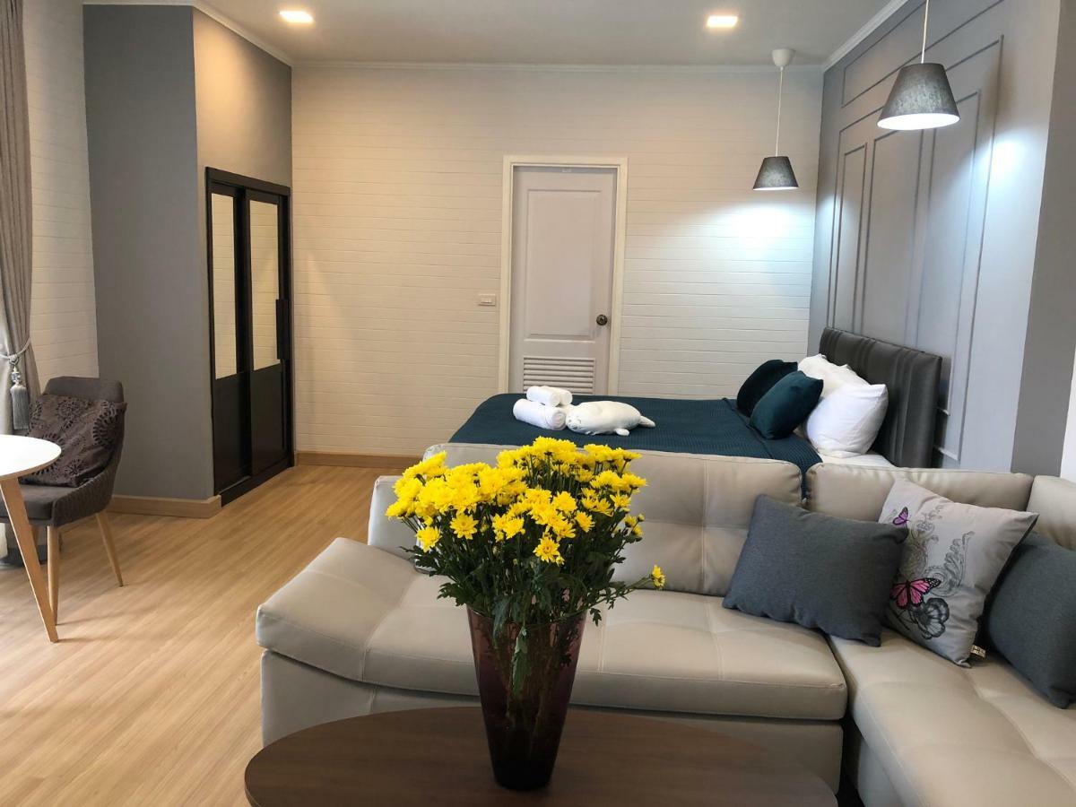 La Riva Boutique Hotel カムペーンペット エクステリア 写真