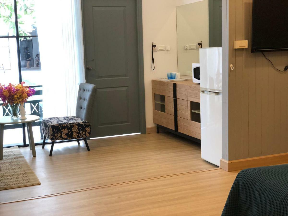 La Riva Boutique Hotel カムペーンペット エクステリア 写真
